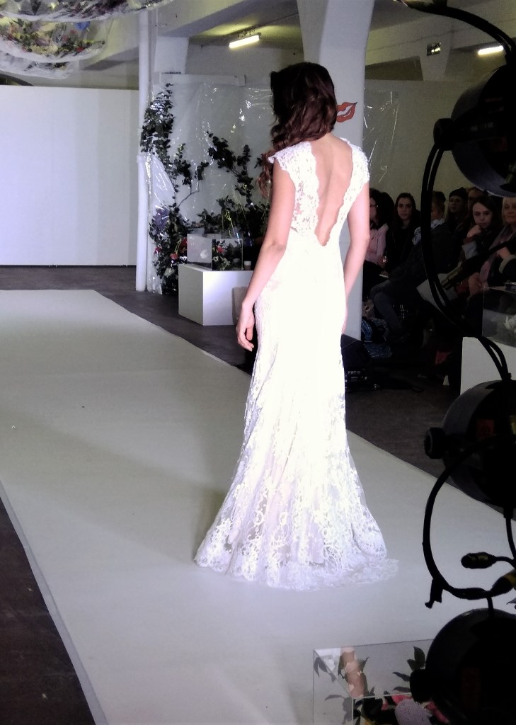 défilé-de-mode-robe-de-mariée-collection-été-2018