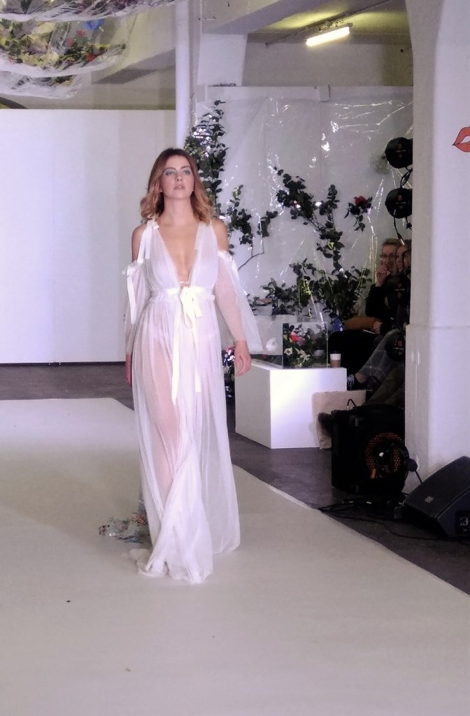 défilé-de-mode-robe-de-mariée-collection-été-2018